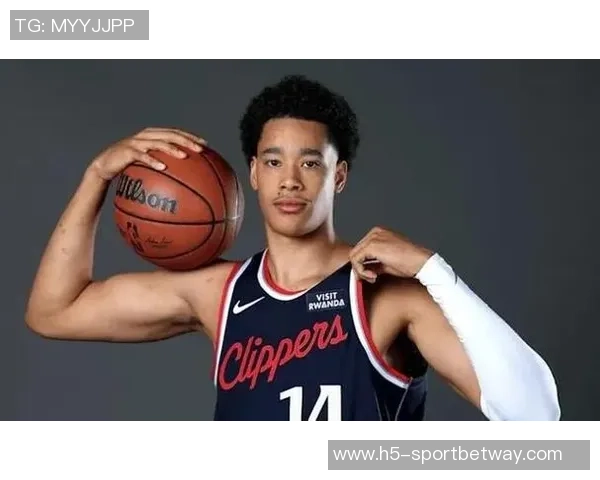 大洛称赞祖巴茨风格互补认为其有望争夺最佳防守球员奖 大洛称赞祖巴茨风格互补认为其有望争夺最佳防守球员奖