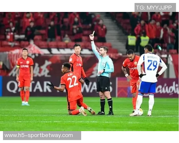 海港队亚冠历程艰难跨赛季未尝胜绩出线形势堪忧 海港队亚冠历程艰难跨赛季未尝胜绩出线形势堪忧