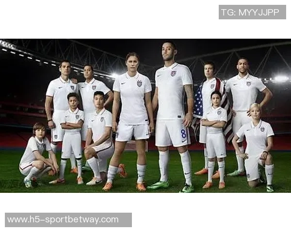 韩国队世界杯新球衣亮相主场金色修饰客场紫色主打引发期待 韩国队世界杯新球衣亮相主场金色修饰客场紫色主打引发期待